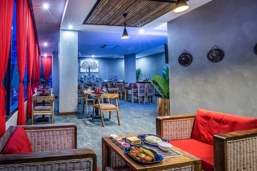 Diamond Palace Resort & Sky Bar Phnom Penh Luaran gambar