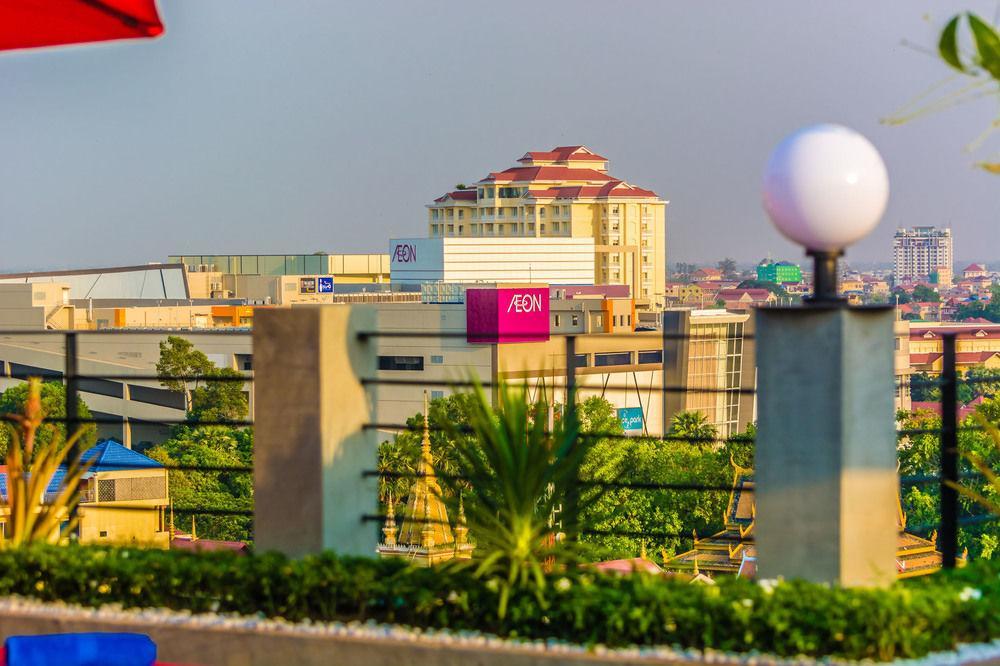 Diamond Palace Resort & Sky Bar Phnom Penh Luaran gambar